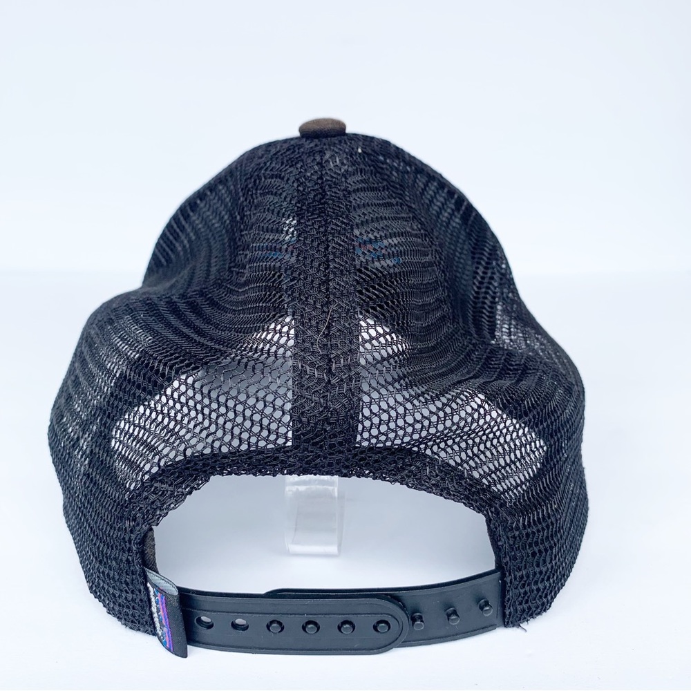 PATAGONIA P-6 LOGO TRUCKER HAT - Picture 7 of 12